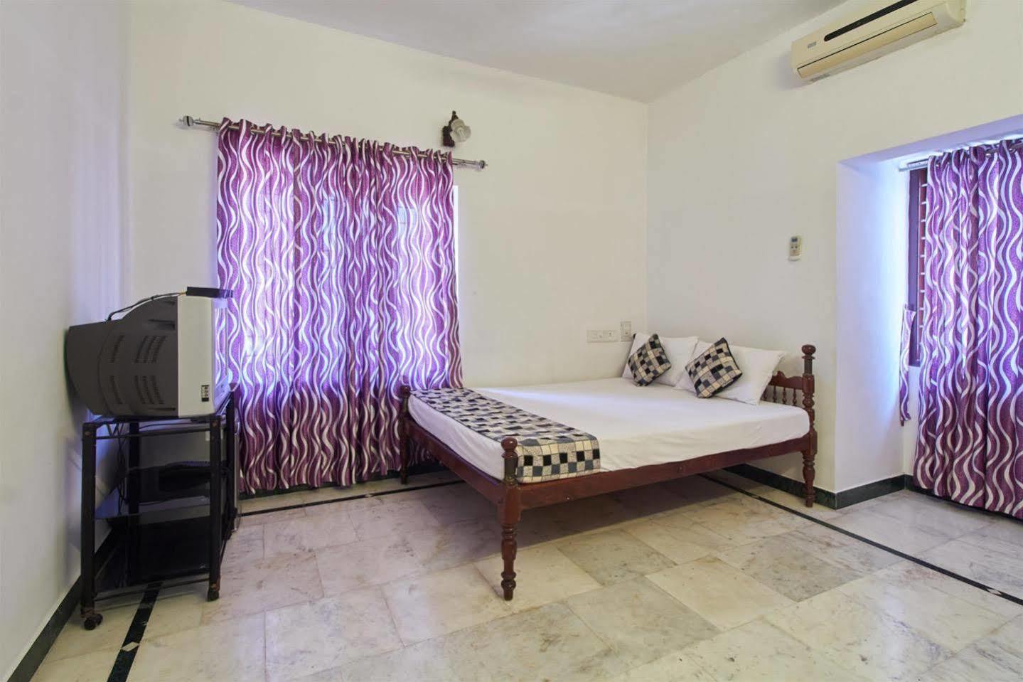 Hotel White Rose Kochi Esterno foto