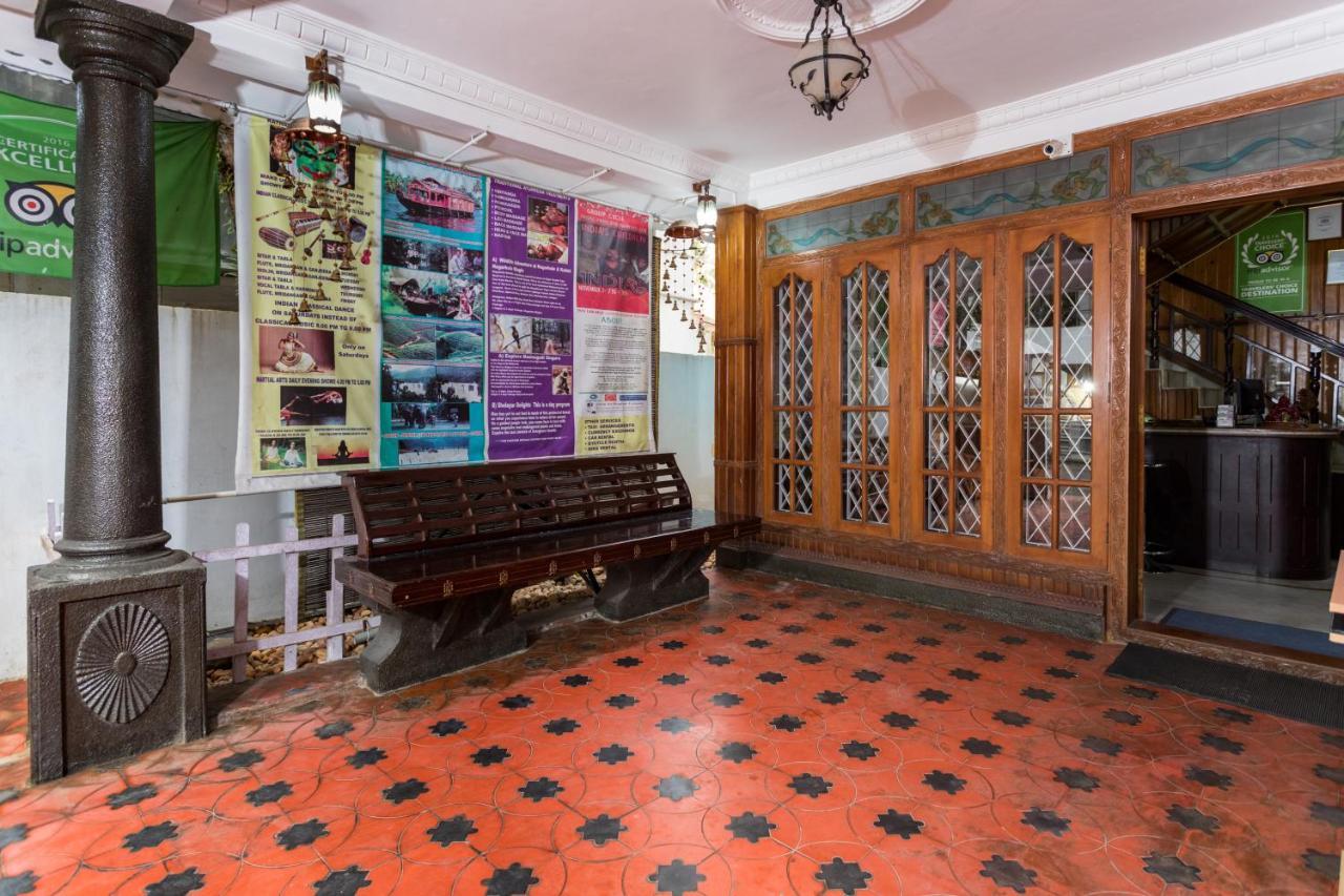 Hotel White Rose Kochi Esterno foto